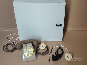 Cassetta in metallo con codice  telefono vintage