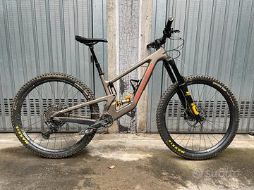 Santa Cruz Megatower