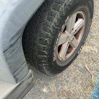 2 GOMME x Hankook 245/75 R16