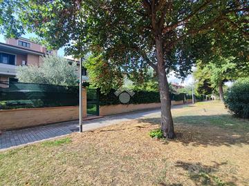 VILLA A SCHIERA A FOGGIA