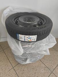 GOMME E CERCHI FALKEN TOYOTA AYGO 175/65/R17 NUOVI