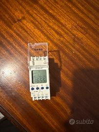 Interrutore timer digitale astronomico
