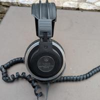 Cuffe  akg k340