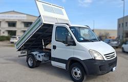 IVECO Eurocargo C12 Ribaltabile Trilaterale - Pres