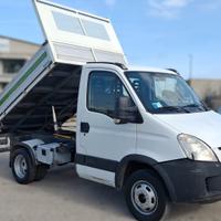 IVECO Eurocargo C12 Ribaltabile Trilaterale - Pres