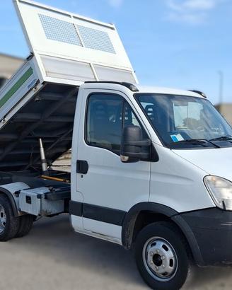IVECO Eurocargo C12 Ribaltabile Trilaterale - Pres