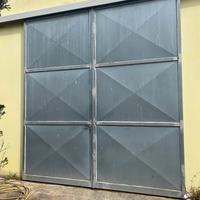 2 Portoni in metallo zincato