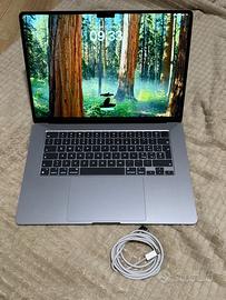 MacBook Air da 15" con chip Apple M2