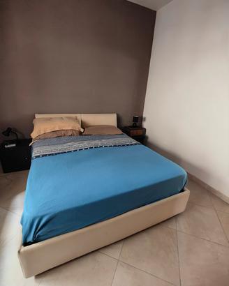 Letto matrimoniale contenitore + materazzo