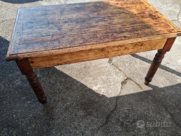 tavolo rustico piemontese 