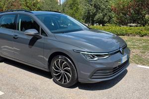 Volkswagen Golf Variant 1.0 eTSI EVO DSG Life