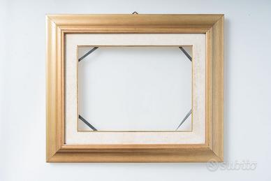 Cornice dorata 50×60 cm con vetro N3