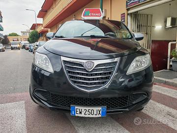 LANCIA YPSILON 0.9 ECOCHIC GOLD CV84 KW62