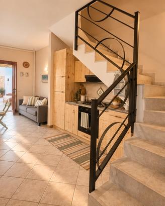 Villasimius centro - Villetta con cortile e Box