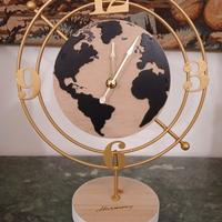 Orologio a forma di mappamondo 