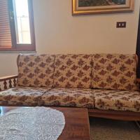 Divano 3 posti + 2 poltrone