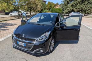 Peugeot 208 active 1.2 gpl/benzina