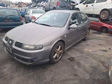 SEAT LEON 2006 (SOLO RICAMBI)