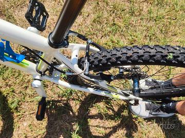 Mtb SCOTT SCALE 24" bambini