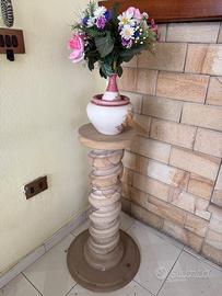 Capitello in pietra arenaria