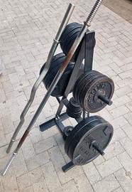 Dischi di varie misure più rastrelliera 