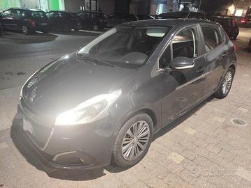 Peugeot 208 1.6 HDI 75 CV 2016
