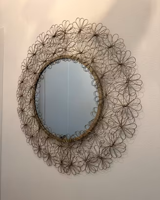 Specchio decorativo rottondo in mettallo dorato