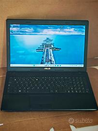 Portatile Asus 100% funzionante ssd 250gb ram 8gb
