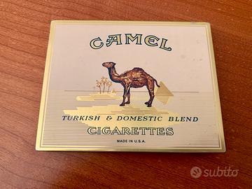 Scatola in metallo vintage Camel