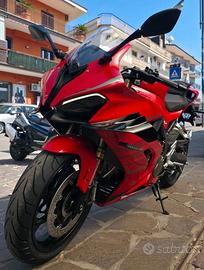 Qj Motor SRK 800RR MOTO TUA A 116€ AL MESE PER 2 A