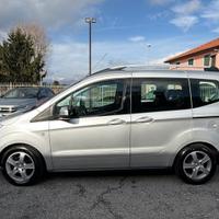 Ford Tourneo Courier 1.5 TDCI 95 CV Titanium