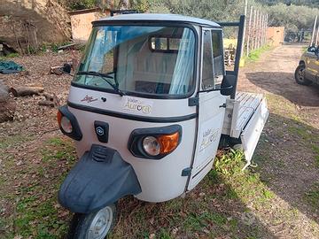 Ape Piaggio Classic 400