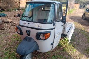 Ape Piaggio Classic 400