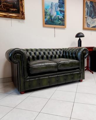 Divano nuovo due posti chesterfield chester club 