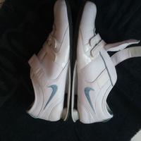 SNEAKERS NIKE IN PELLE BIANCA