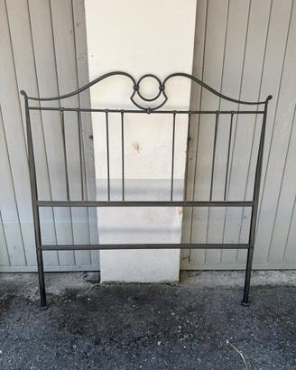 Letto a una piazza e mezzo in ferro battuto