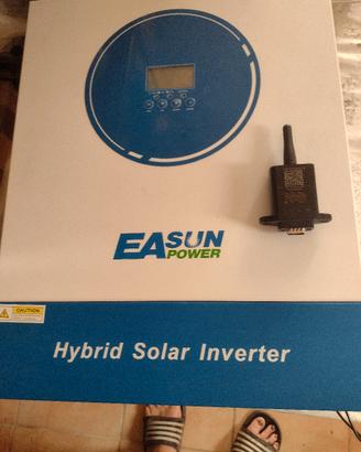 Inverter ibrido Easun 11kw  parzialmente funzion.