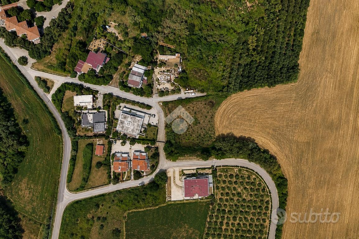 TER. RESIDENZIALE A MOSCIANO SANT'ANGELO - Vista 5