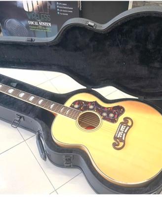 Gibson SJ-200