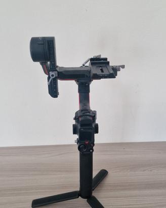 DJI RSC 2 Pro Combo (Gimbal + Accessori)

