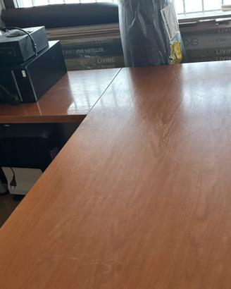 2 Scrivanie a L in legno