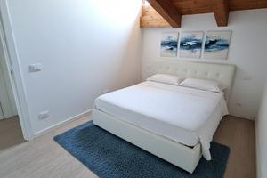 TRILOCALE NUOVO CON GARAGE IN RESIDENCE RECENTE -