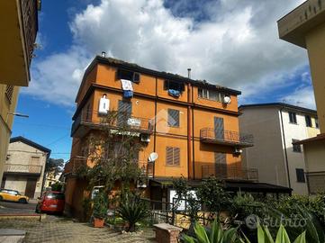 4 LOCALI A CORIGLIANO-ROSSANO