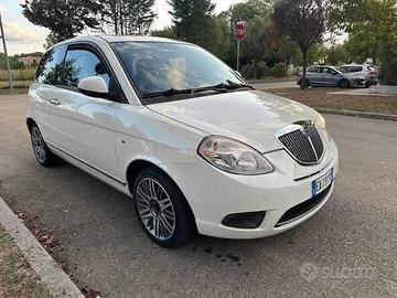 Lancia Ypsilon 1.4 E-Collection Ecochic GPL
