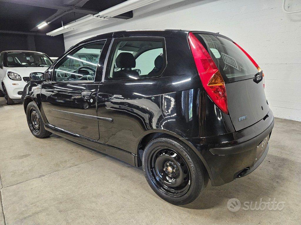 Subito - CLD auto - FIAT Punto 1.8i 16V cat 3 porte HGT - Auto In vendita a  Torino