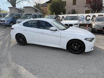 ALFA ROMEO GIULIA 180cv AT8 AWD NAVI LED XENON