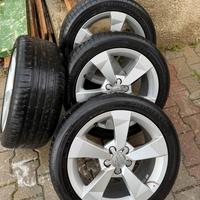 Gomme+cerchi in lega  215//45/16 audi