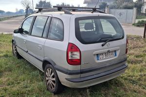 Opel Zafira Autocarro