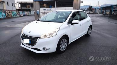 Peugeot 208 1.2 VTi 60KW 82CV 5 porte NEOPATENTATI