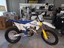 husqvarna-te-125-enduro-racing-doppia-omologazione